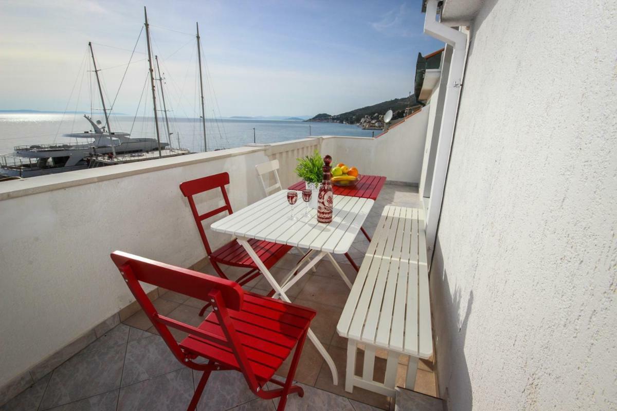 Apartmani Kristijan Jesenice  Exterior foto